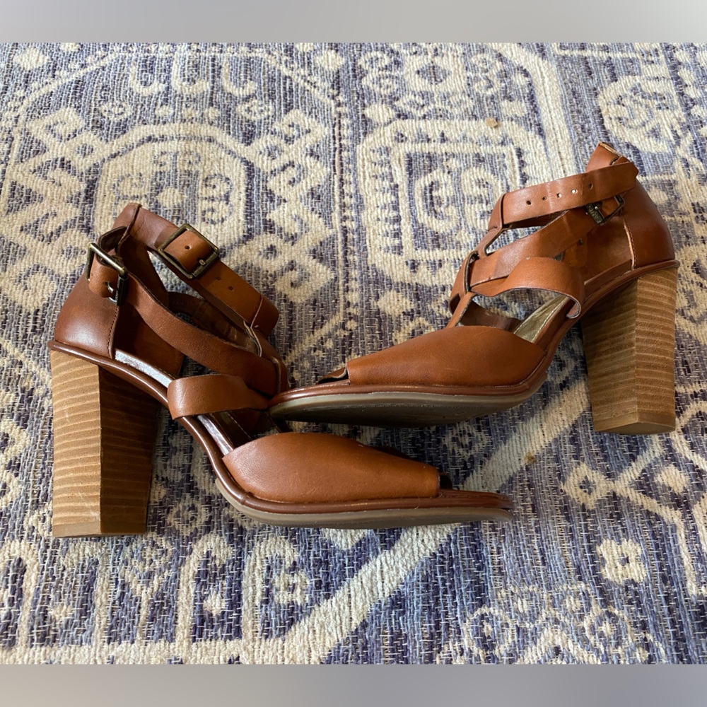 Lauren by Ralph Lauren Heels 7.5